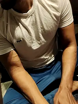 xxxhugedick0001 online show from February 27, 2025, 6:09 pm