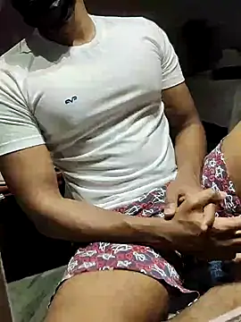 xxxhugedick0001 online show from March 1, 2025, 6:43 pm