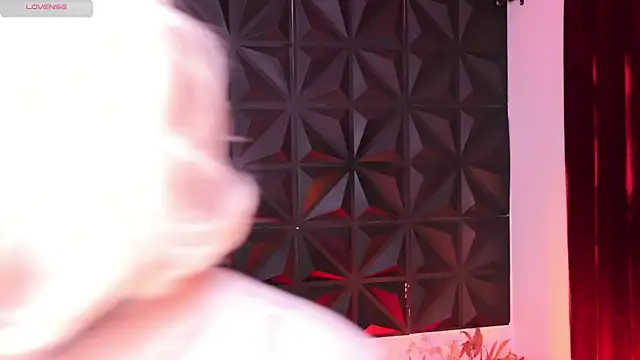 Misselektra   online show from January 17, 2025, 3:55 am