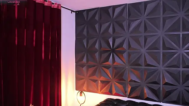 Misselektra   online show from March 3, 2025, 4:47 am