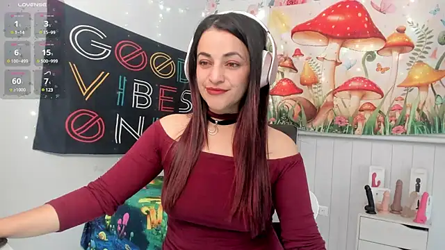 LovelyAzucena online show from March 11, 2025, 2:29 pm