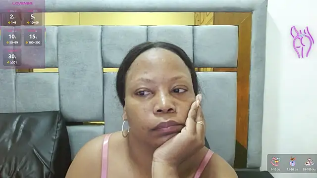 Snapshot of Cholatin chatting on September 27, 2025, 11:37 am Cholatin online show from September 27, 2025, 11:37 am