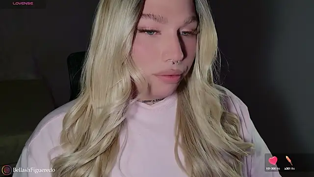 IsabellaFigueredo   online show from October 14, 2025, 1:06 am