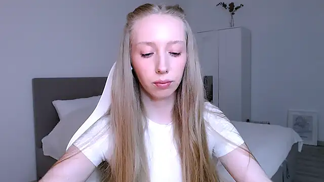 Luna insniity online show from January 12, 2026, 8:03 pm