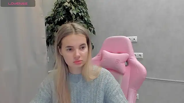 Donna Evans online show from January 14, 2025, 12:00 am