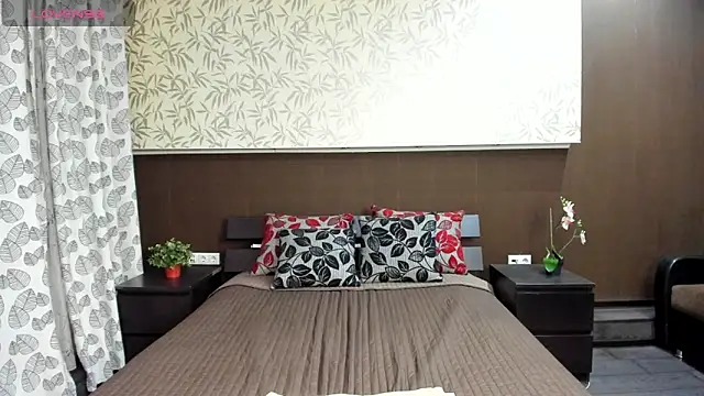 Donna Evans online show from March 21, 2025, 11:56 pm