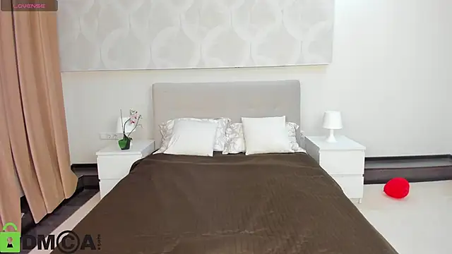 Donna Evans online show from February 23, 2026, 11:57 pm