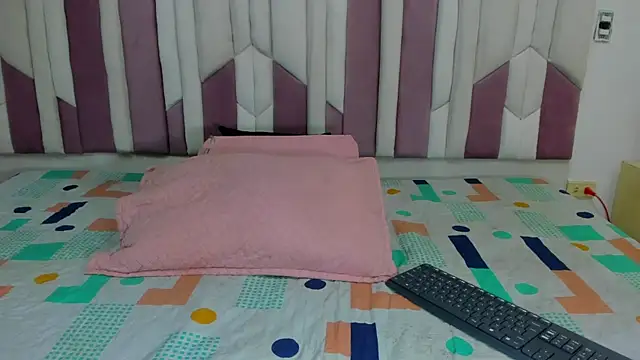 lucyy gray online show from February 18, 2025, 3:10 am