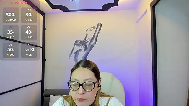 NiickyJones online show from February 8, 2025, 7:48 am