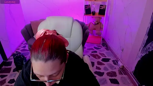 NiickyJones online show from October 1, 2025, 8:48 pm