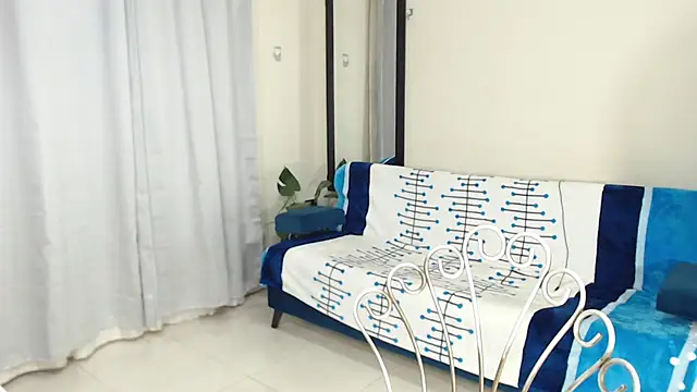 AmbarSofhia online show from February 6, 2025, 11:15 pm