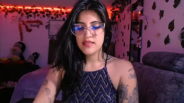 Snapshot of azahar__ziiz chatting on January 16, 2025, 5:00 am azahar  ziiz online show from January 16, 2025, 5:00 am