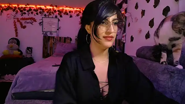 Snapshot of azahar__ziiz chatting on January 20, 2025, 10:15 pm azahar  ziiz online show from January 20, 2025, 10:15 pm