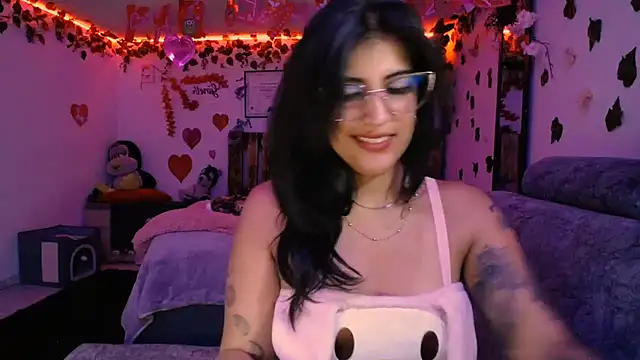 Snapshot of azahar__ziiz chatting on February 14, 2025, 12:41 am azahar  ziiz online show from February 14, 2025, 12:41 am
