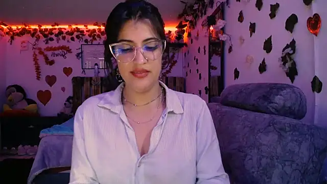 Snapshot of azahar__ziiz chatting on March 3, 2025, 8:43 pm azahar  ziiz online show from March 3, 2025, 8:43 pm