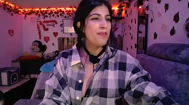 Snapshot of azahar__ziiz chatting on March 9, 2025, 5:39 pm azahar  ziiz online show from March 9, 2025, 5:39 pm