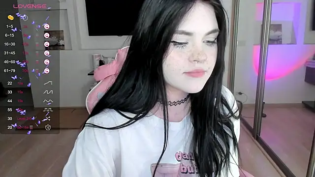 SelenaCute online show from December 15, 2024, 5:02 am