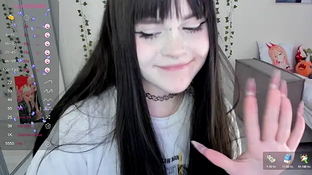 SelenaCute online show from February 25, 2025, 6:36 am