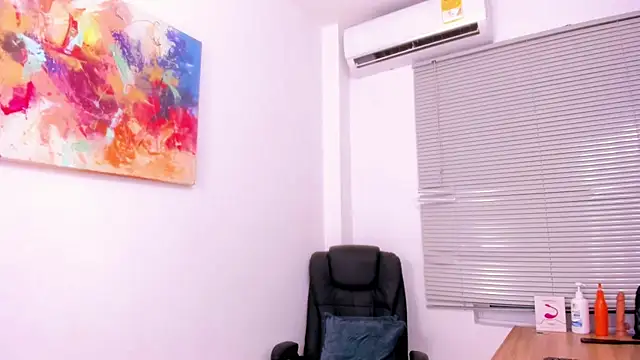 Snapshot of eileen_tanihara chatting on February 20, 2026, 6:26 am eileen tanihara online show from February 20, 2026, 6:26 am