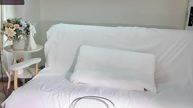 lvy-w online show from March 14, 2026, 5:13 am