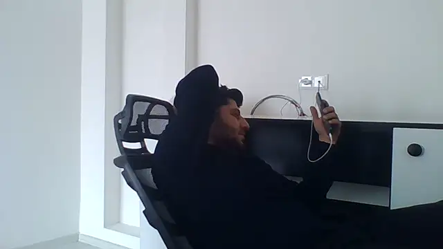 erkekkkadam online show from January 15, 2025, 9:56 am