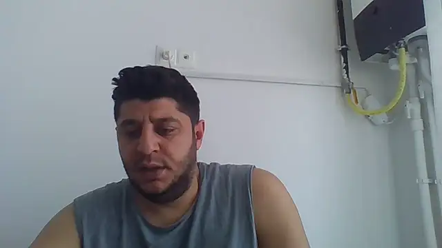 erkekkkadam online show from February 9, 2025, 8:11 am