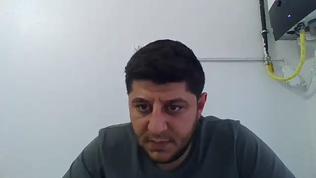 erkekkkadam online show from March 17, 2025, 3:07 pm