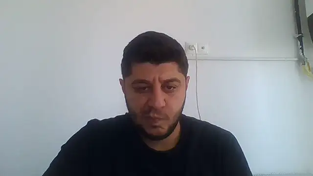 erkekkkadam online show from September 10, 2025, 5:18 am