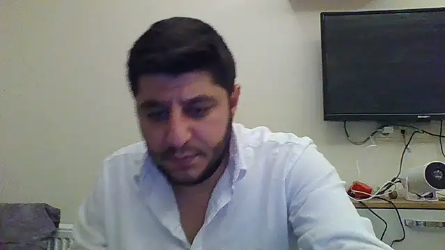 erkekkkadam online show from February 15, 2026, 4:14 pm