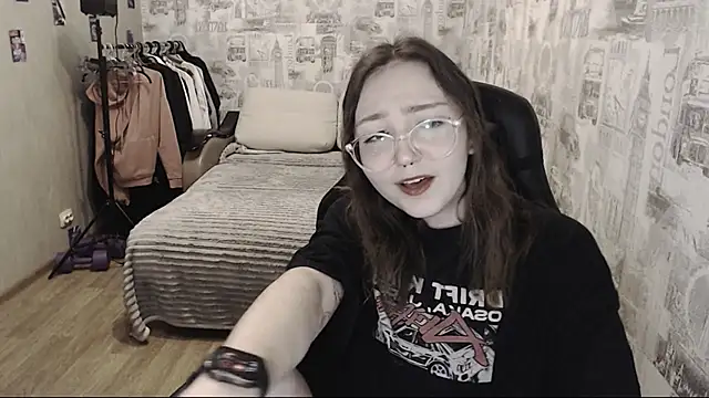 Snapshot of AmeliaKamishiro chatting on December 5, 2024, 1:28 pm AmeliaKamishiro online show from December 5, 2024, 1:28 pm