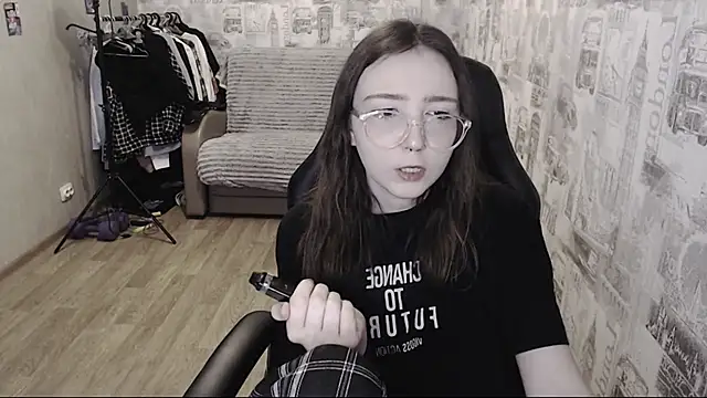 Snapshot of AmeliaKamishiro chatting on December 13, 2024, 12:17 pm AmeliaKamishiro online show from December 13, 2024, 12:17 pm