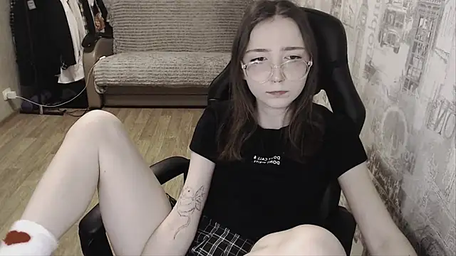 Snapshot of AmeliaKamishiro chatting on January 16, 2025, 3:02 pm AmeliaKamishiro online show from January 16, 2025, 3:02 pm