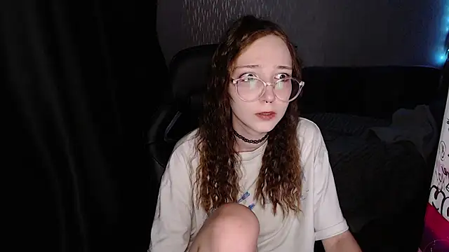 Snapshot of AmeliaKamishiro chatting on October 2, 2025, 2:46 pm AmeliaKamishiro online show from October 2, 2025, 2:46 pm