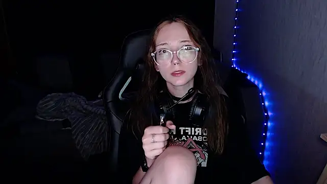 Snapshot of AmeliaKamishiro chatting on October 9, 2025, 7:45 pm AmeliaKamishiro online show from October 9, 2025, 7:45 pm