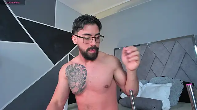 Snapshot of Markbrown chatting on January 21, 2025, 1:50 am Markbrown online show from January 21, 2025, 1:50 am