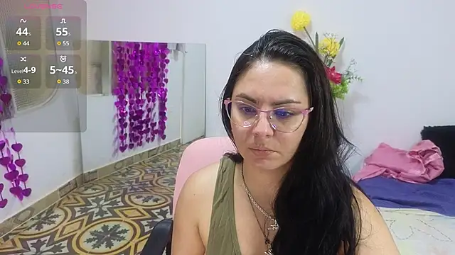 Snapshot of lovely_trix chatting on September 16, 2025, 2:51 pm lovely trix online show from September 16, 2025, 2:51 pm