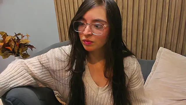 Snapshot of Eva_Macalliter chatting on March 21, 2025, 4:06 am Eva Macalliter online show from March 21, 2025, 4:06 am