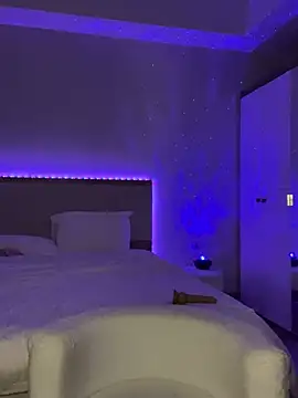 Snapshot of blacktourmaline- chatting on December 23, 2024, 12:03 am blacktourmaline- online show from December 23, 2024, 12:03 am