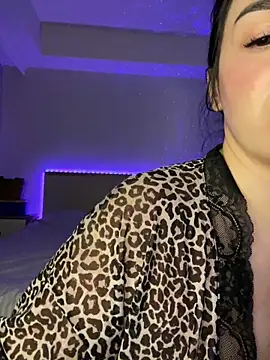 Snapshot of blacktourmaline- chatting on January 21, 2025, 1:18 am blacktourmaline- online show from January 21, 2025, 1:18 am