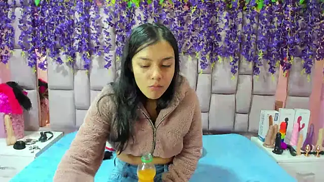 Bich Anal  online show from December 21, 2024, 12:59 pm