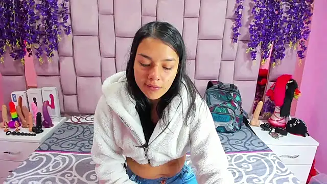 Bich Anal  online show from March 8, 2025, 1:36 pm