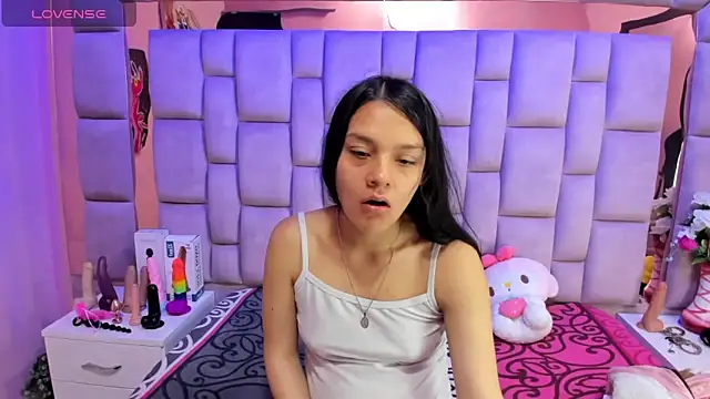 Bich Anal  online show from September 10, 2025, 1:44 pm