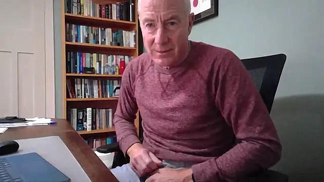 jiggy77777 online show from February 11, 2026, 10:48 pm