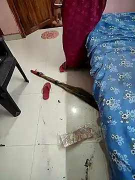 COUPLLE VILLAGE online show from March 12, 2025, 3:24 am