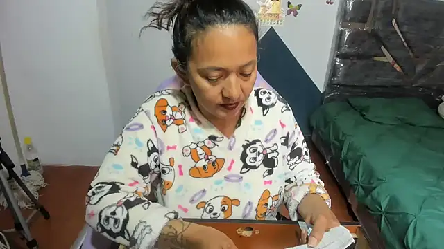 daleska ayala 1 online show from September 9, 2025, 3:00 pm