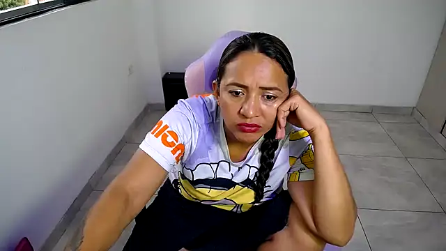 daleska ayala 1 online show from December 13, 2025, 9:53 pm