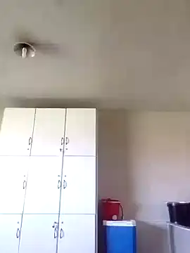 Snapshot of Yardie_bone chatting on March 7, 2025, 10:56 am Yardie bone online show from March 7, 2025, 10:56 am