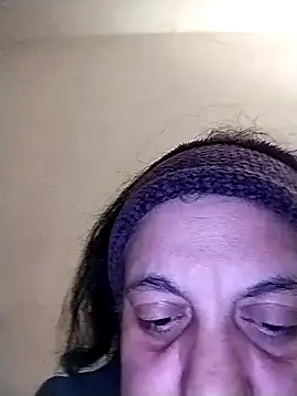 Snapshot of BustyBabyOfficial chatting on December 19, 2024, 2:13 pm BustyBabyOfficial online show from December 19, 2024, 2:13 pm