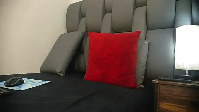 Thiagogomez online show from March 27, 2026, 7:13 pm