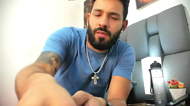 Thiagogomez online show from April 7, 2026, 7:14 pm